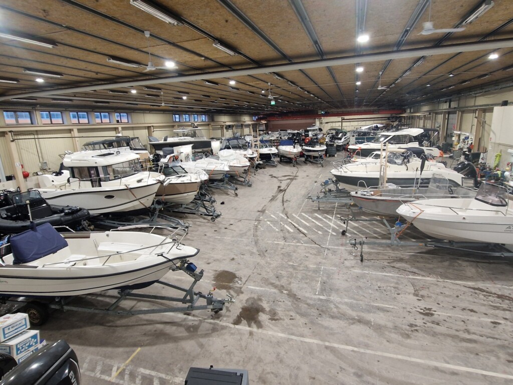 Kode Marin & Maskin båtverkstad Stenungsund